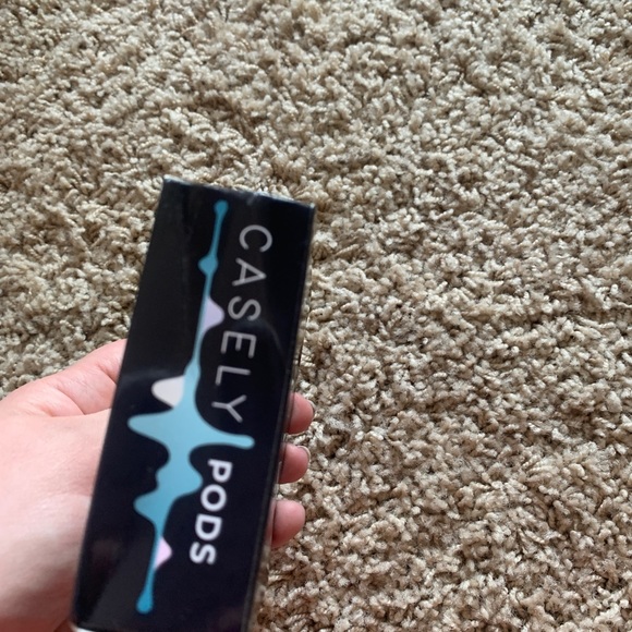 Casely AirPods Pro Case, Purple - Picture 6 of 9